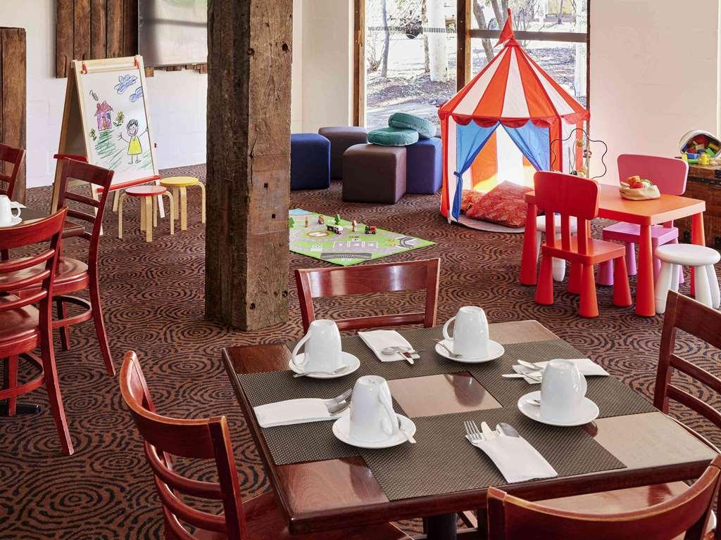 Outback Hotel Ayers Rock Restoran fotoğraf