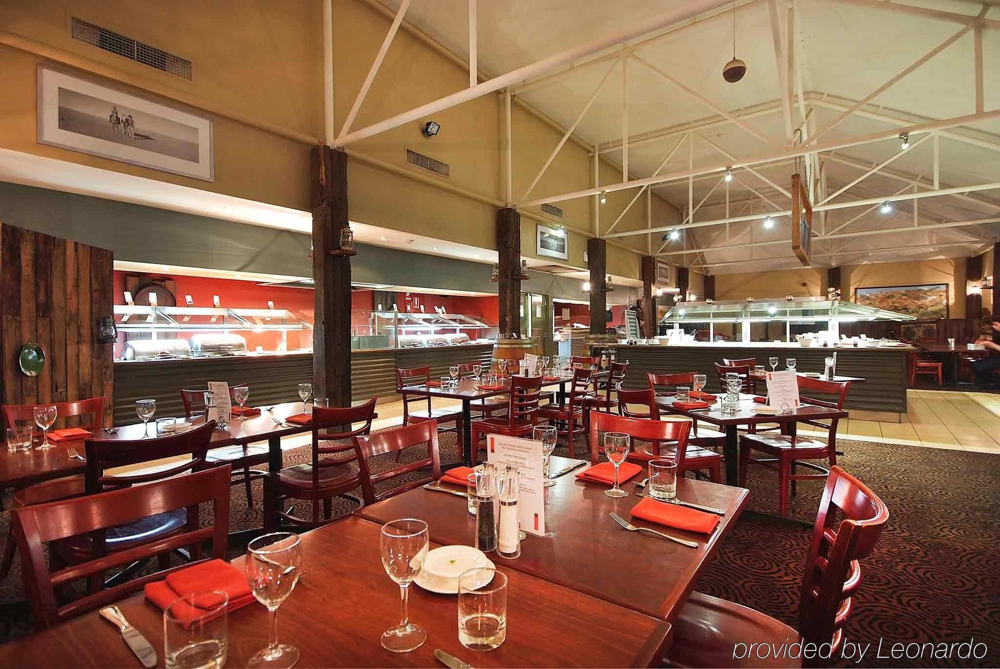 Outback Hotel Ayers Rock Restoran fotoğraf