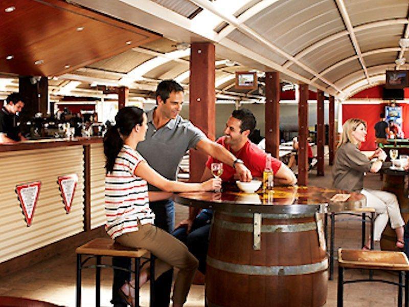 Outback Hotel Ayers Rock Restoran fotoğraf
